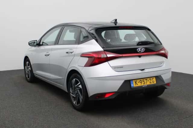 Hyundai i20 (2021) thumbnail 2