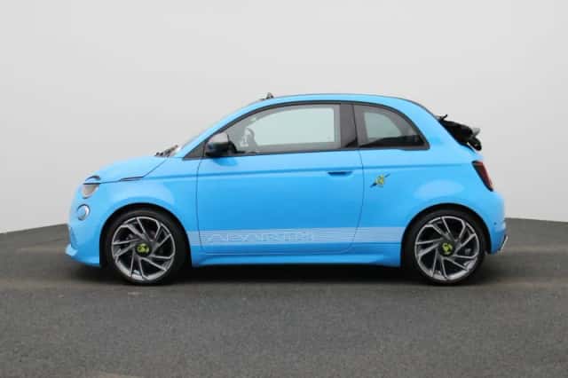 Fiat 500C (2023) thumbnail 6