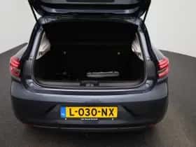 Renault Clio thumbnail 11