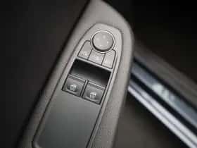 Renault Clio thumbnail 25