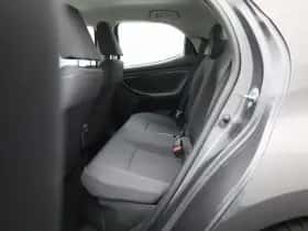 Toyota Yaris (2021) thumbnail 13