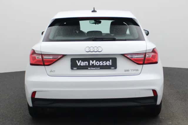 Audi A1 (2022) thumbnail 7