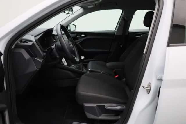 Audi A1 (2022) thumbnail 10