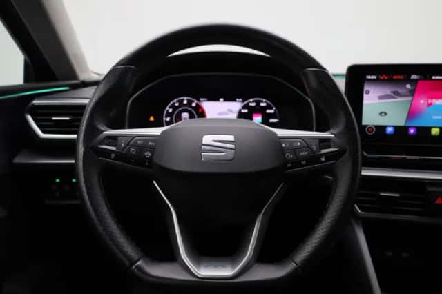 SEAT Leon (2020) thumbnail 3