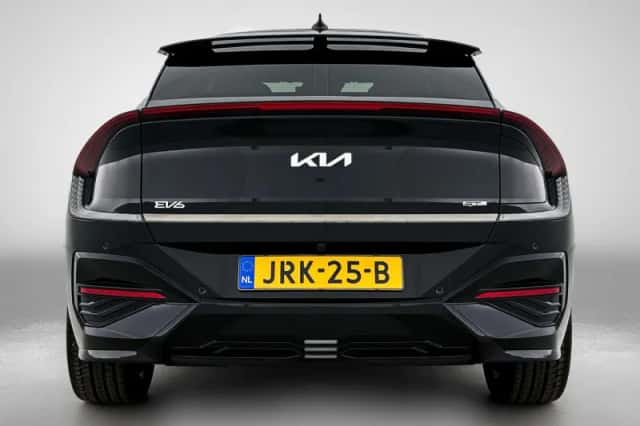 Kia EV6 (2025) thumbnail 5
