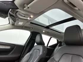 Volvo XC40 thumbnail 24