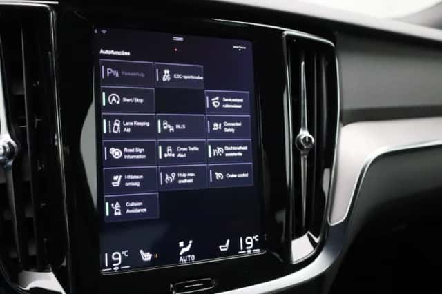 Volvo S60 (2020) thumbnail 15
