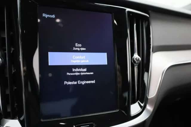 Volvo S60 (2020) thumbnail 25