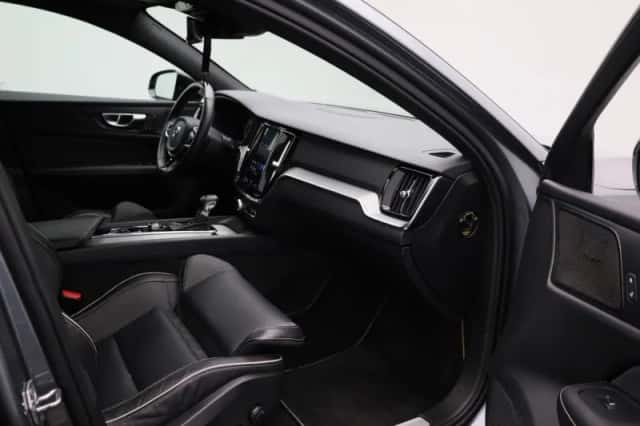 Volvo S60 (2020) thumbnail 33