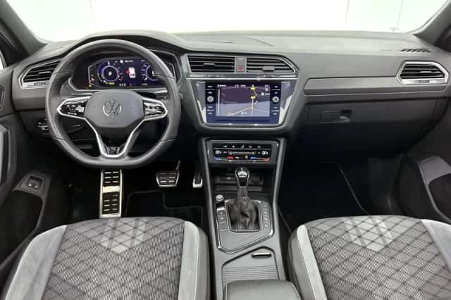 Volkswagen Tiguan (2022) thumbnail 3