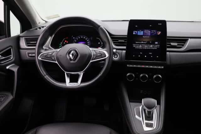 Renault Captur (2021) thumbnail 2