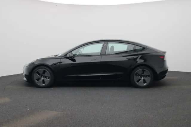 Tesla Model 3 (2021) thumbnail 6