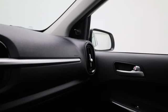 Kia Picanto (2022) thumbnail 21