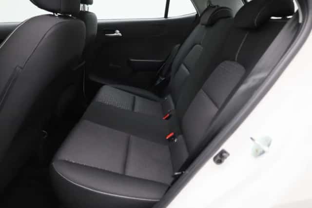 Kia Picanto (2022) thumbnail 9