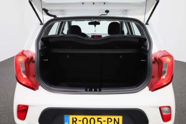 Kia Picanto (2022) thumbnail 10