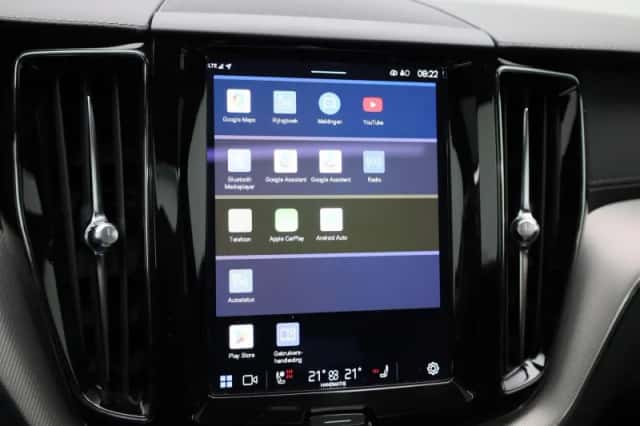 Volvo XC60 (2022) thumbnail 16