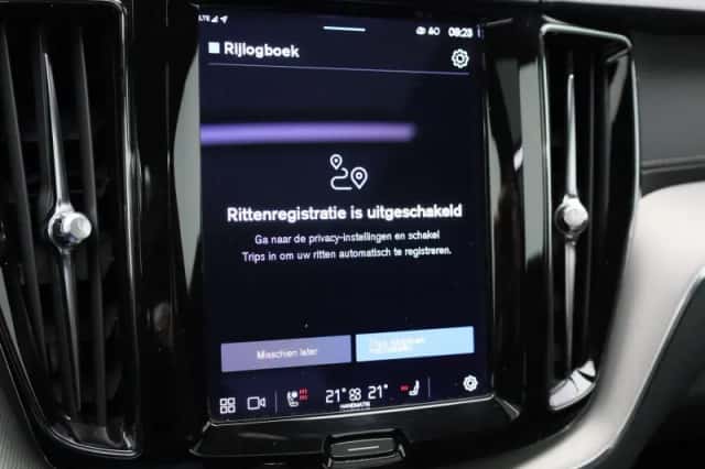Volvo XC60 (2022) thumbnail 18