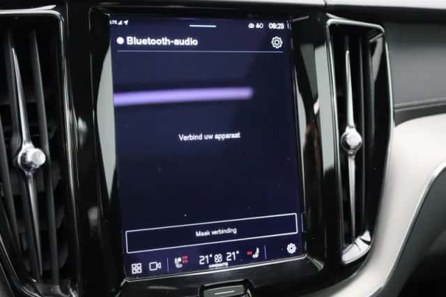 Volvo XC60 (2022) thumbnail 19
