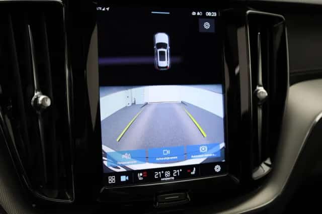 Volvo XC60 (2022) thumbnail 25