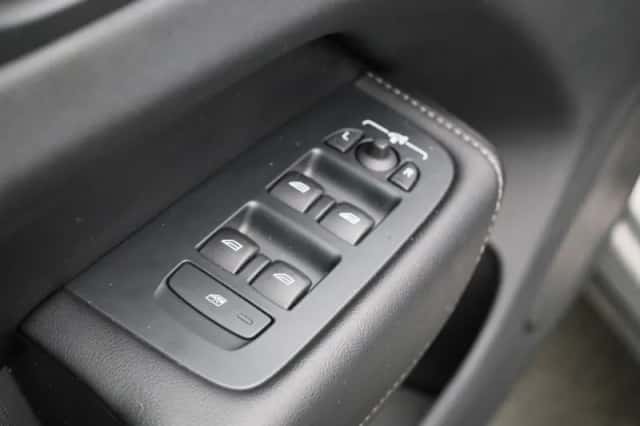 Volvo XC60 (2022) thumbnail 26
