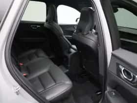 Volvo XC60 thumbnail 30