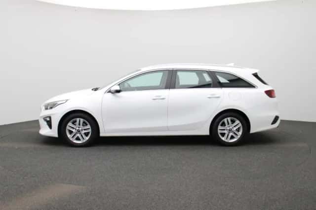 Kia Ceed Sportswagon (2021) thumbnail 5