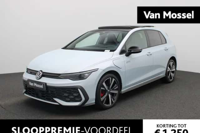 Volkswagen Golf (2024) thumbnail 1