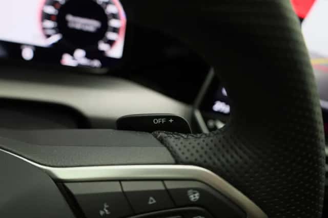 Volkswagen Golf (2024) thumbnail 21