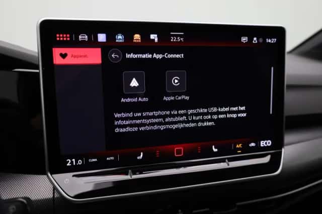 Volkswagen Golf (2024) thumbnail 28