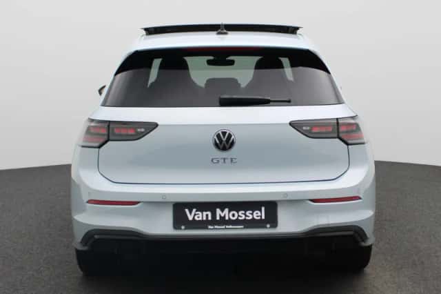 Volkswagen Golf (2024) thumbnail 7