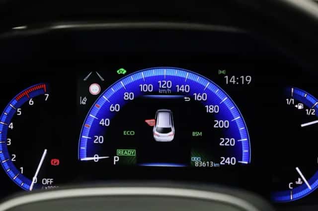 Toyota Corolla (2022) thumbnail 9