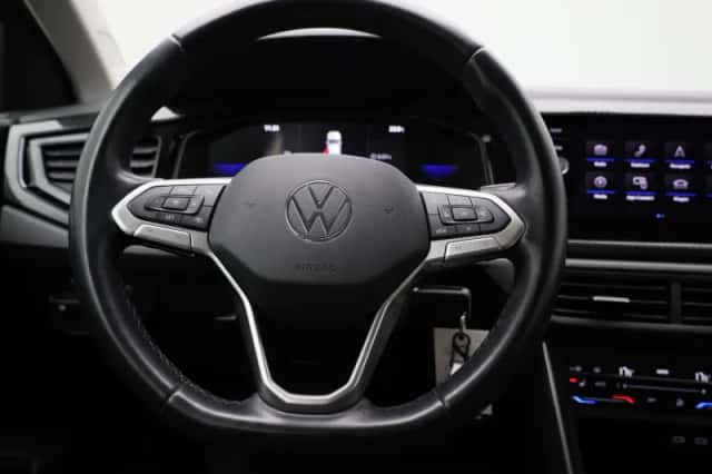 Volkswagen Polo (2022) thumbnail 3