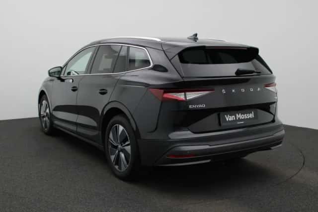 Škoda Enyaq (2023) thumbnail 3