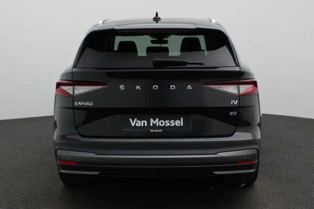 Škoda Enyaq (2023) thumbnail 6