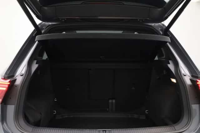 Volkswagen Tiguan (2021) thumbnail 15