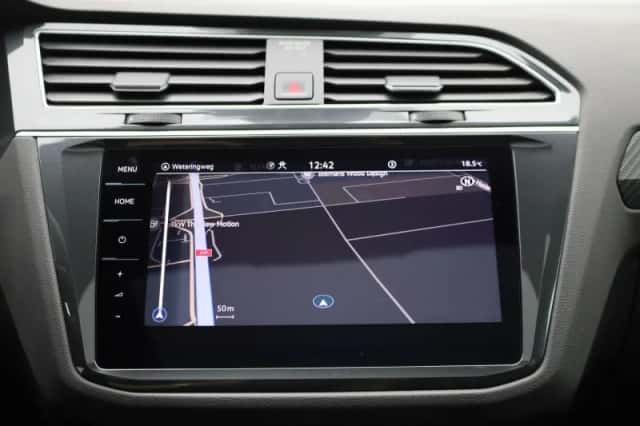 Volkswagen Tiguan (2021) thumbnail 18