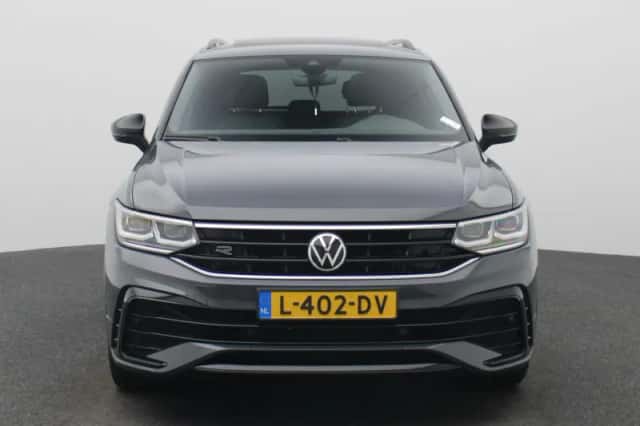 Volkswagen Tiguan (2021) thumbnail 5
