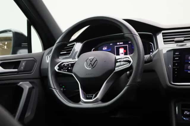 Volkswagen Tiguan (2021) thumbnail 44