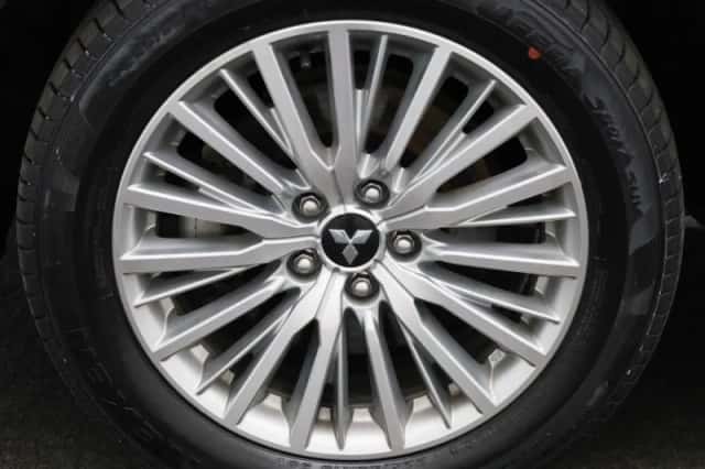 Mitsubishi Outlander (2021) thumbnail 14