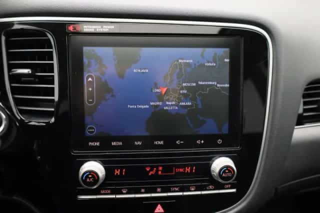 Mitsubishi Outlander (2021) thumbnail 28