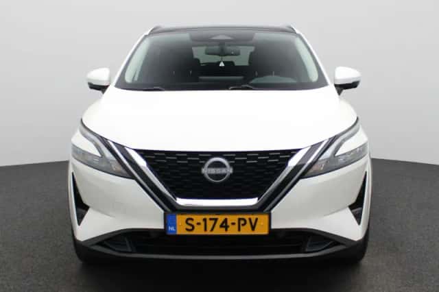 Nissan Qashqai (2023) thumbnail 5