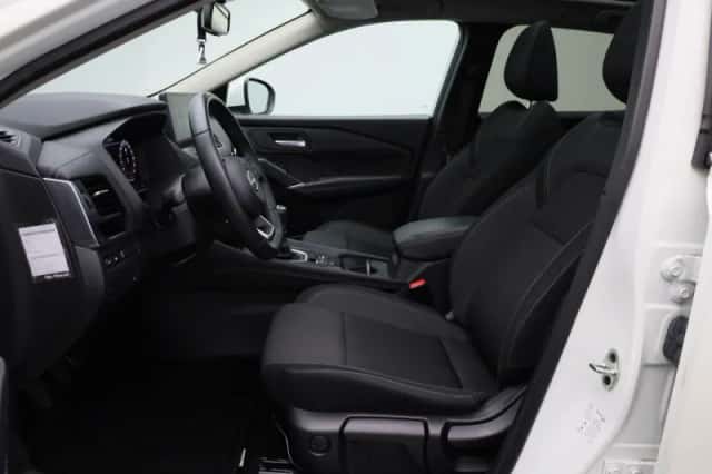 Nissan Qashqai (2023) thumbnail 10