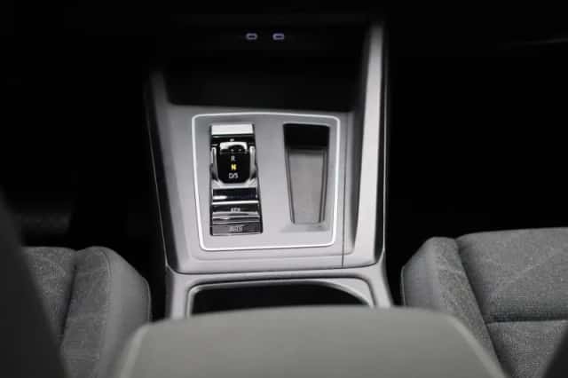 Volkswagen Golf (2021) thumbnail 11