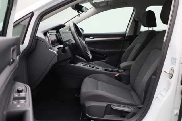 Volkswagen Golf (2021) thumbnail 12