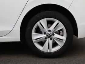 Volkswagen Golf thumbnail 14