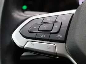 Volkswagen Golf thumbnail 19