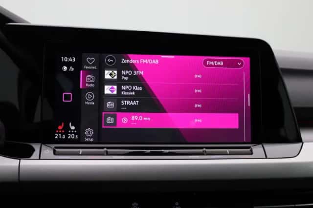 Volkswagen Golf (2021) thumbnail 23