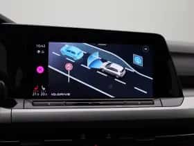 Volkswagen Golf thumbnail 26