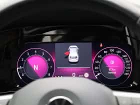 Volkswagen Golf thumbnail 9