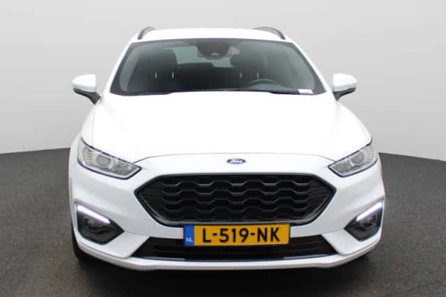 Ford Mondeo (2021) thumbnail 5
